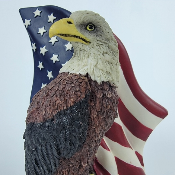Bald Eagle 1999USA Flag American Statue  Hanging Realistic Life Symbols Ceramic - Picture 2 of 8